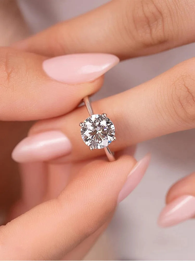 Confidence Ring – Elegant Statement for Social Comfort